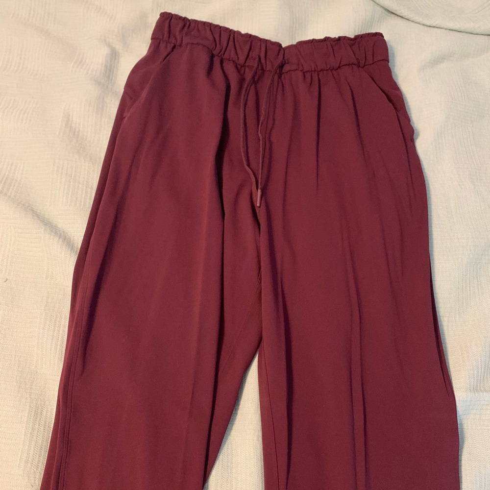 Lululemon Stretch High Rise Pants Size 8!